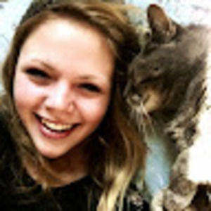 Meet your Posher, Becca